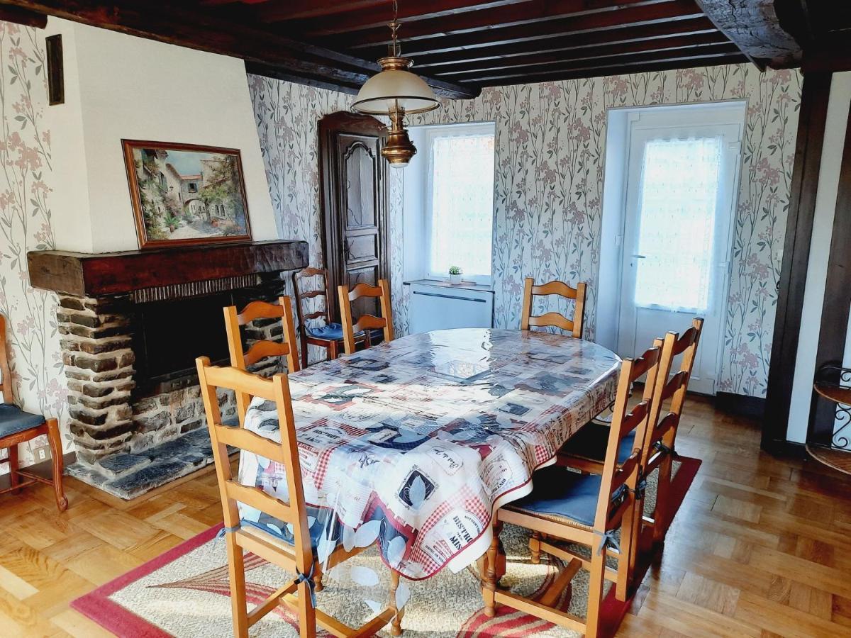 Gites De La Petite Suisse Clécy Exterior foto